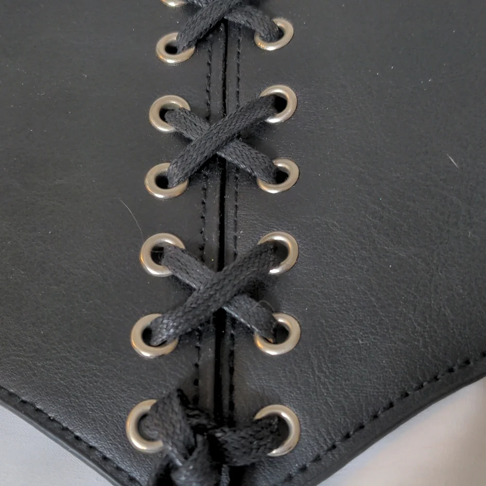Wench Belt